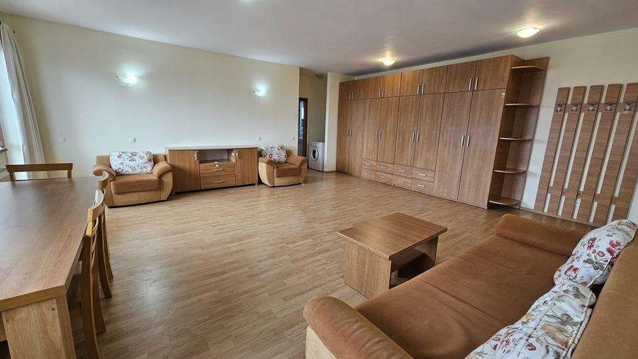 Apartament cu 2 camere semidecomandat în Vitan Mall