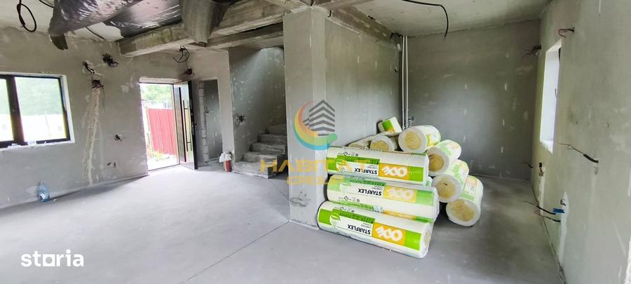 Casă cu 4 camere cu Teren 500 Mp în Frumușani