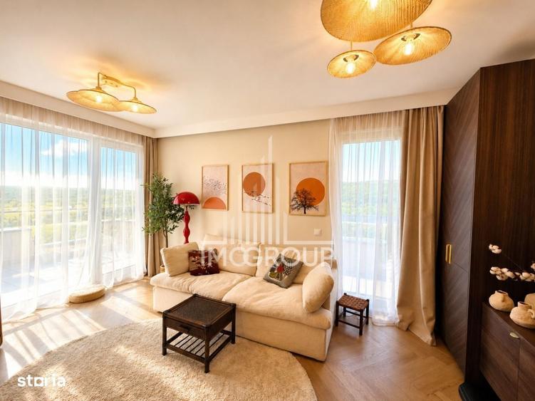 Apartament cu 2 camere semidecomandat în Sopor