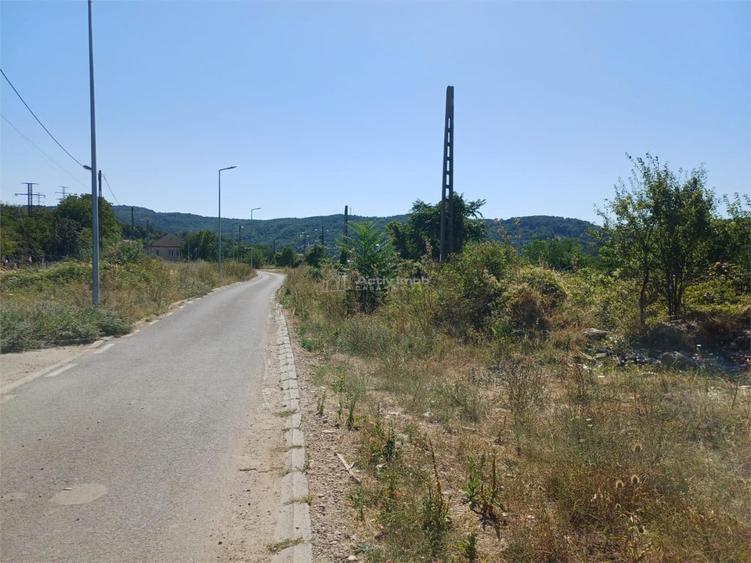 Resita, Teren Intravilan 473 Mp., Cu Utilitati, Zona Mociur - 4