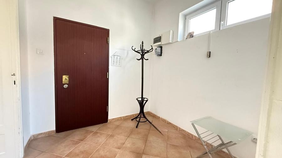 Apartament cu 3 camere decomandat, mobilat în Eminescu