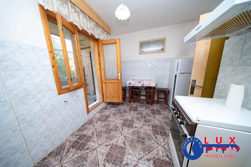 Apartament cu 3 camere decomandat în C5