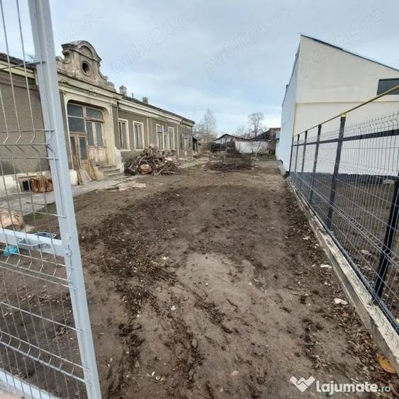 Teren de 600 mp, în Central