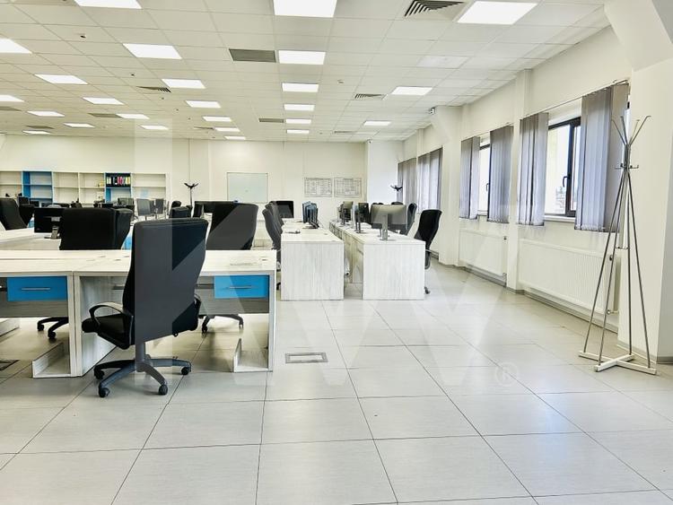 Birou, de 726.59997558594 mp, în Turnișor