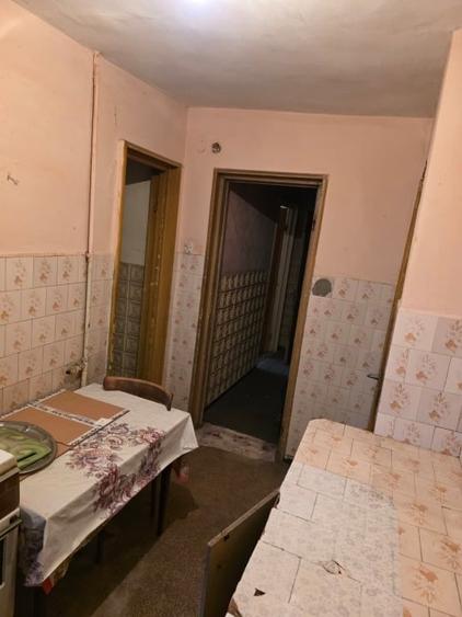Apartament cu 2 camere decomandat în Zahana