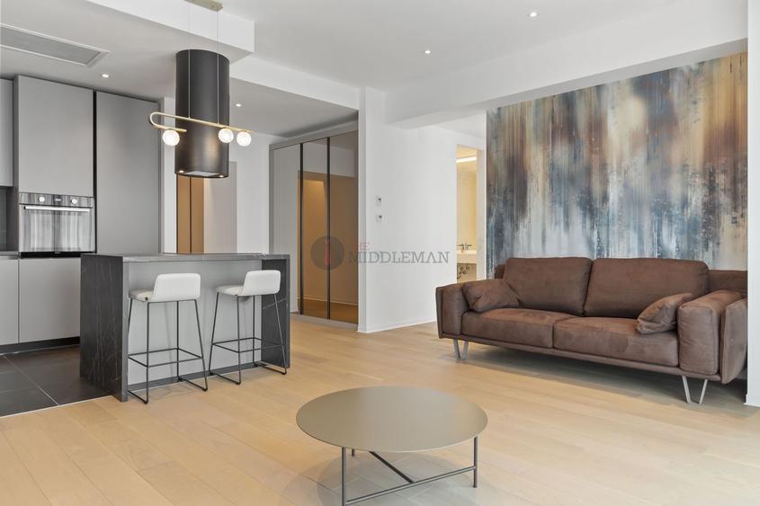 Apartament cu 3 camere semidecomandat, mobilat în Floreasca