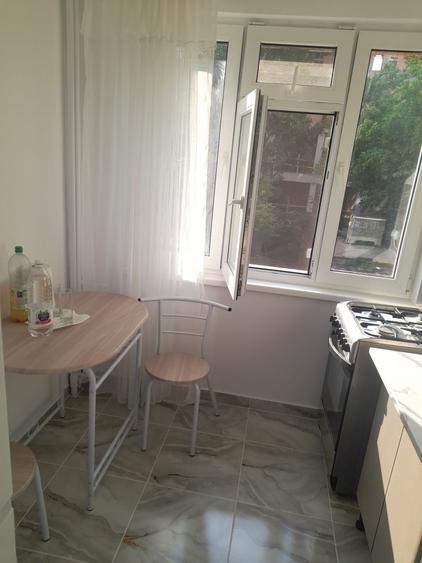 Proprietar inchiriez 2 cam 55 m - 7