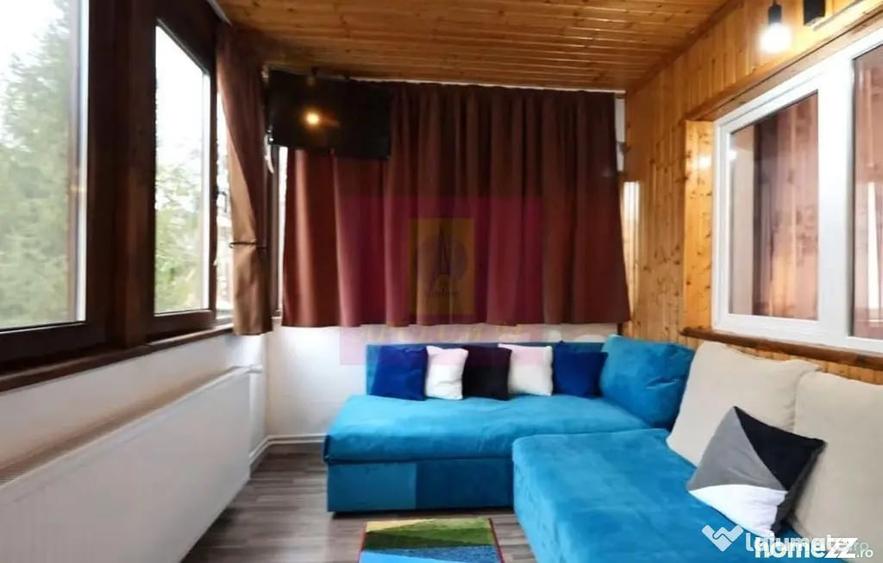 Apartament cu 3 camere semidecomandat în Central