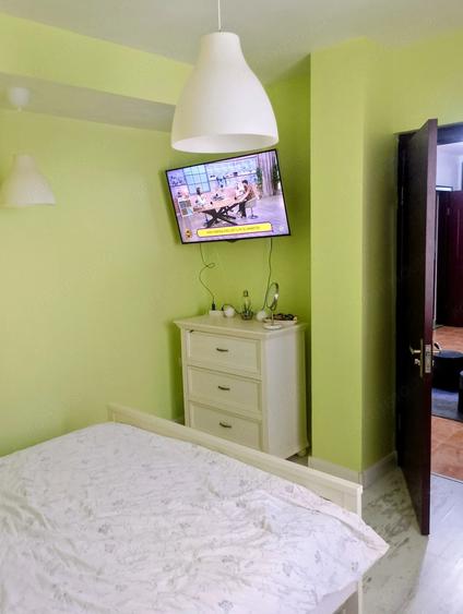 Apartament cu 3 camere decomandat în Telegrafului