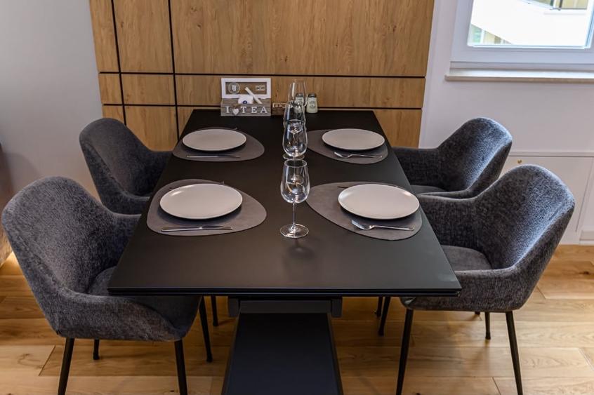 Apartament cu 2 camere semidecomandat, mobilat în Astra