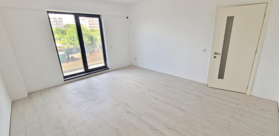 Apartament cu 3 camere decomandat în Galata