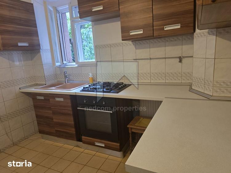 Casă cu 6 camere cu Teren 449 Mp în Cișmigiu