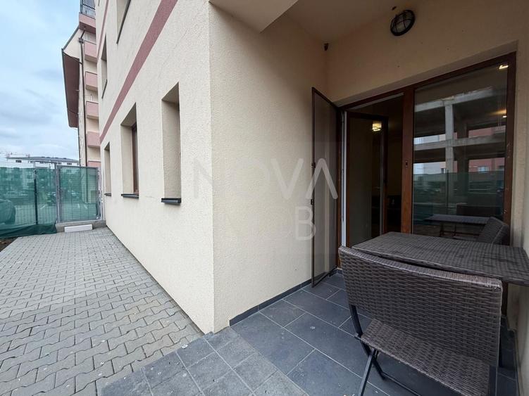 Apartament cu 3 camere semidecomandat, mobilat în Turnișor