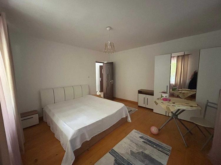 Casă cu 4 camere în Nord-Vest