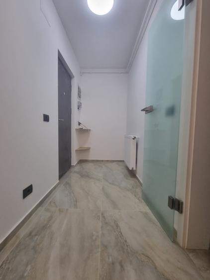 Apartament cu 2 camere semidecomandat, mobilat în Dacia