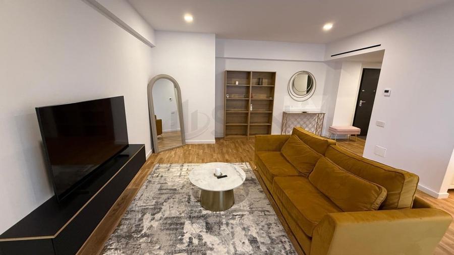 Apartament cu 2 camere decomandat în Pipera
