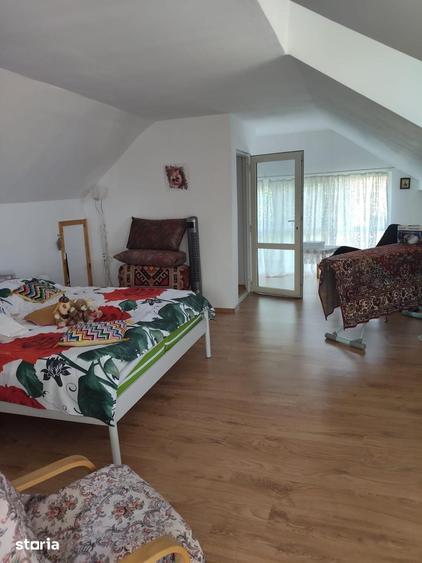 Casă cu 3 camere cu Teren 1200 Mp în Leordeni
