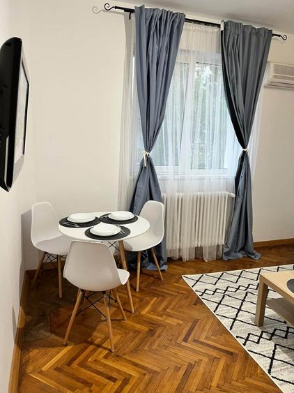 Apartament cu 2 camere decomandat, mobilat în Rahova