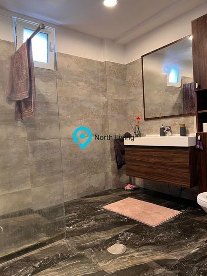 Casă individuală cu 4 camere cu Teren 500 Mp în Central