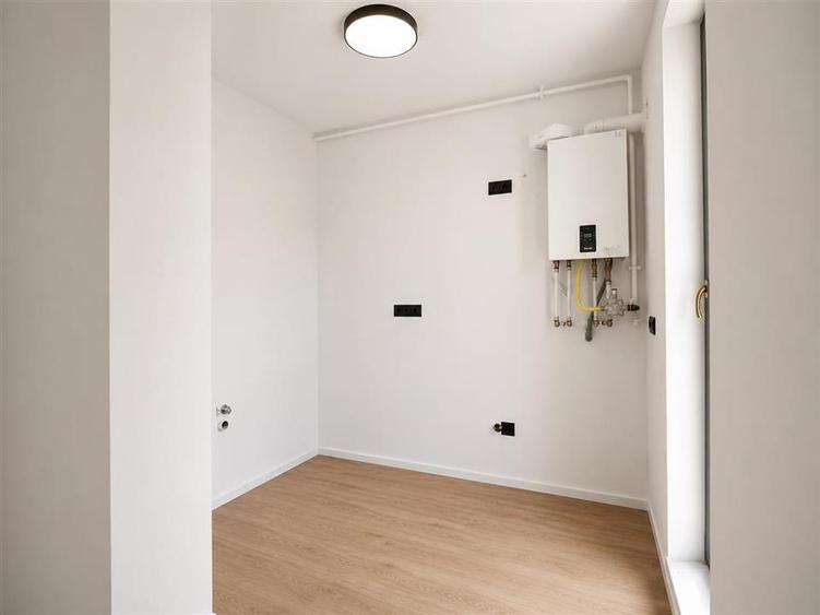 Apartament cu 2 camere semidecomandat în Florești