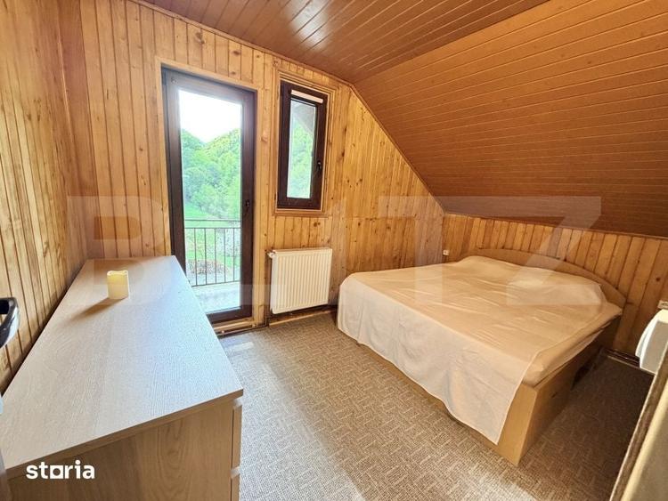 Casă cu 6 camere cu Teren 3000 Mp în Sălciua