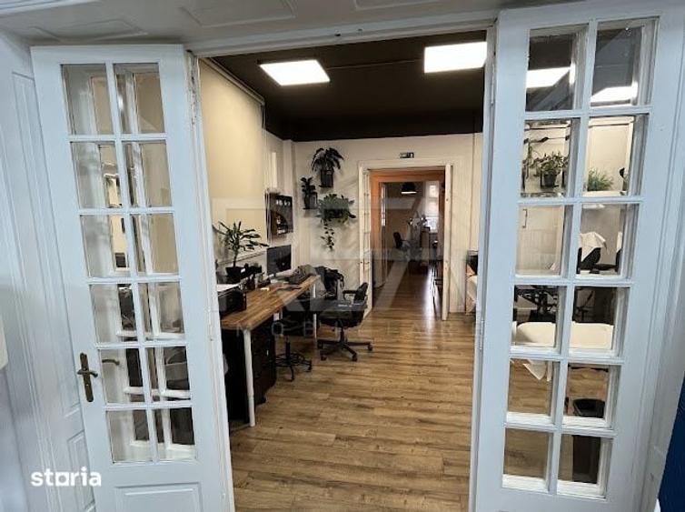 Apartament cu 4 camere semidecomandat în Romană