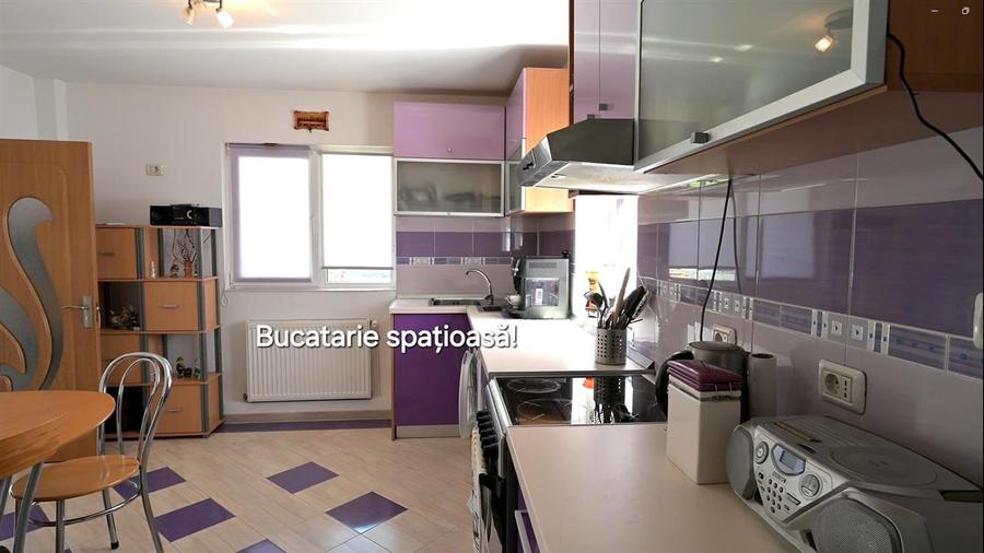 Casă individuală cu 5 camere cu Canalizare în Arghira