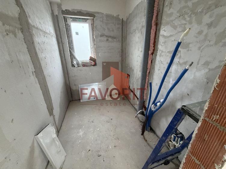 Terasa 40 mp. Zona Buziasului. Luminos. - 11