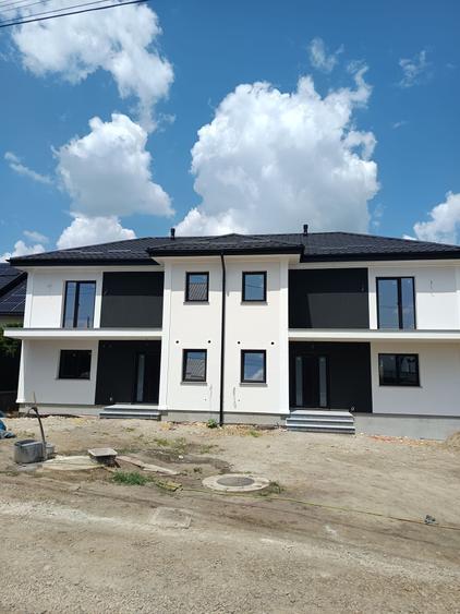 Casă cu 3 camere în Exterior Vest
