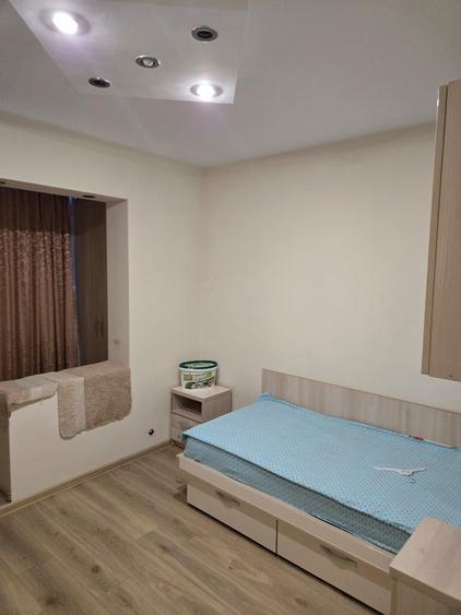 Apartament cu 3 camere decomandat în Tudor