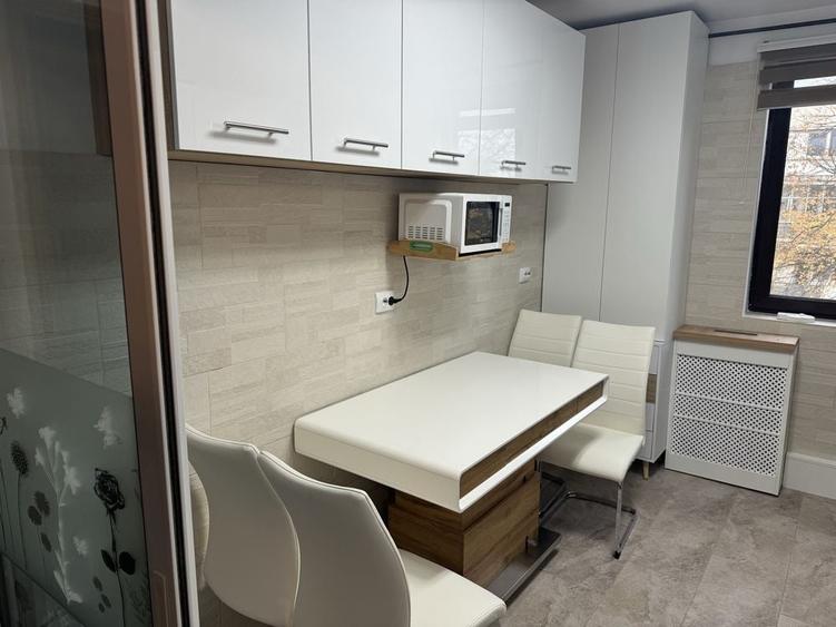 Apartament cu 3 camere decomandat în Gheorgheni
