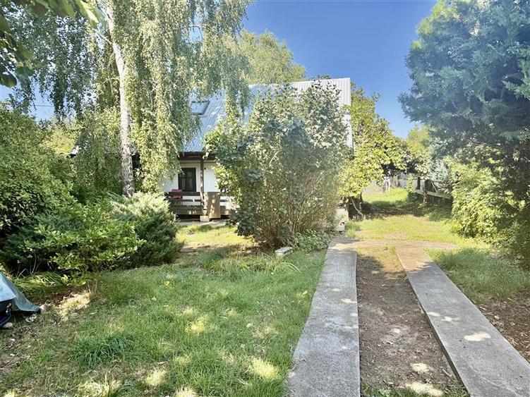 Casă individuală cu 3 camere cu Teren 990 Mp în Miroslava