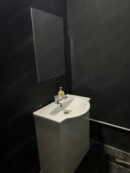 Spațiu comercial, de 100 mp, în Central