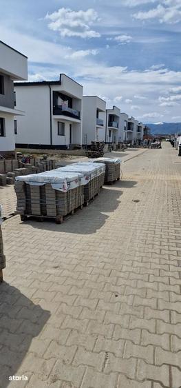 Casă cu 3 camere cu Teren 170 Mp în Central
