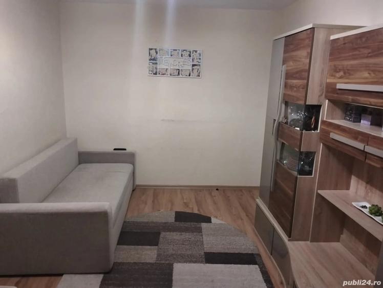 Apartament cu 2 camere nedecomandat în Central