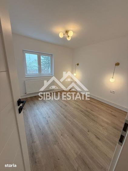 Locatie excelenta! Apartament 3 camere renovat, etaj 1, Sibiu - 2