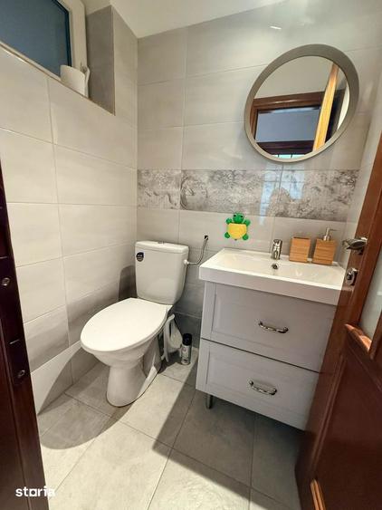 Apartament cu 3 camere decomandat în Vitan
