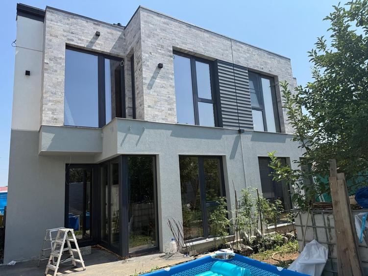 Duplex cu 5 camere cu Canalizare în Theodor Pallady