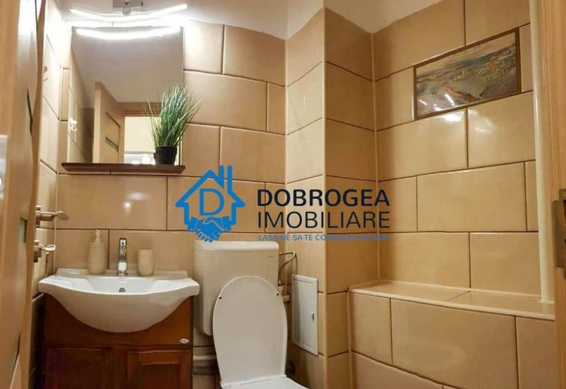Apartament cu 3 camere decomandat, mobilat în Central