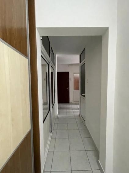 Apartament cu 3 camere decomandat, mobilat în Tomis III