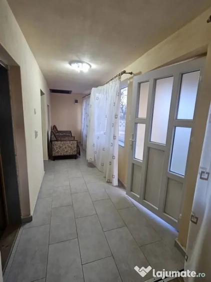 Casă cu 3 camere cu Teren 1090 Mp în Pielești