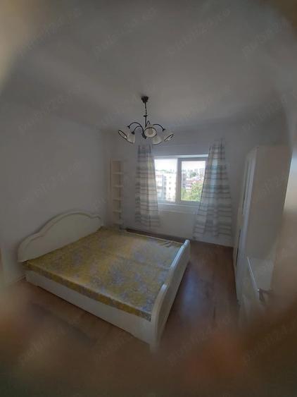 Apartament cu 3 camere decomandat în Gheorghe Doja