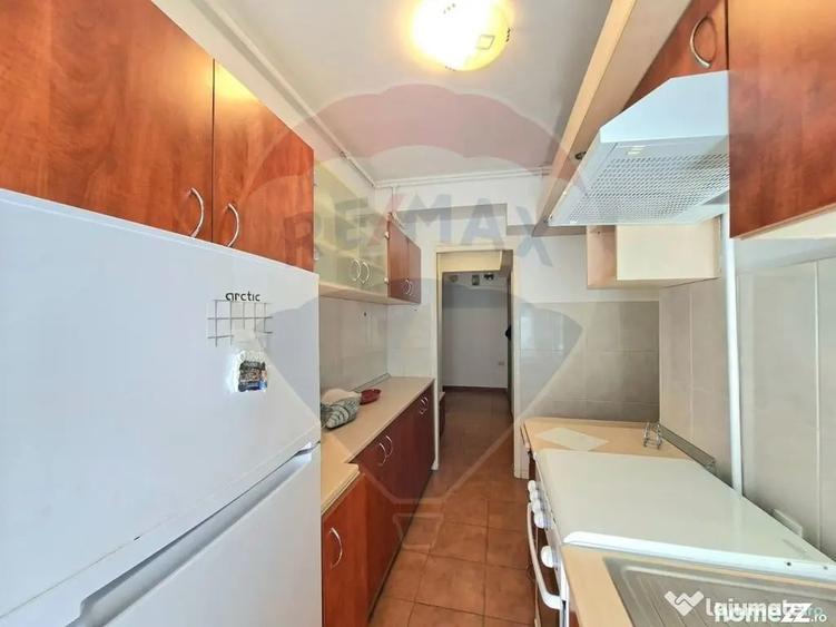 Apartament cu 2 camere decomandat în Podgoria