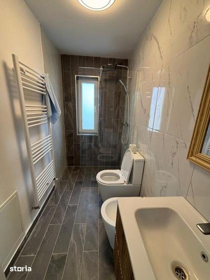 Apartament cu 3 camere decomandat în Ana Ipătescu