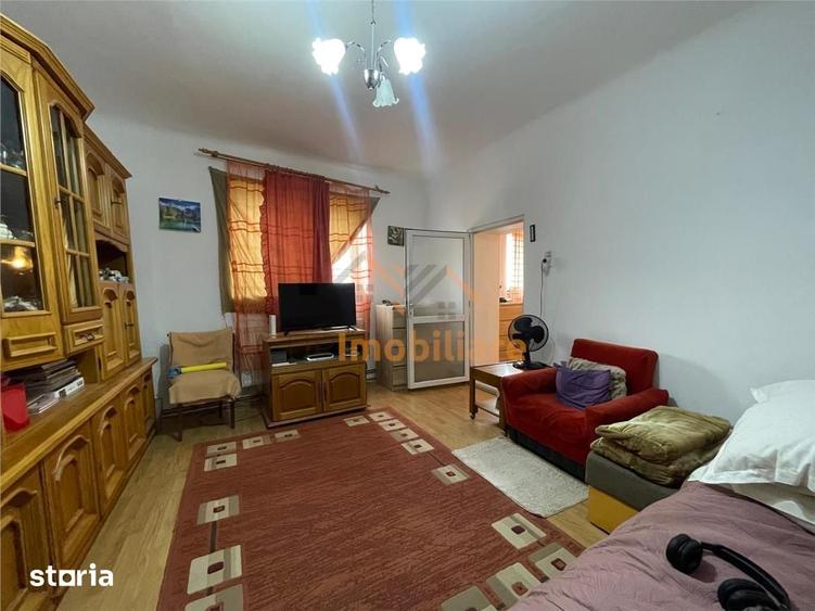 Casă cu 4 camere cu Teren 1439 Mp în Iorga