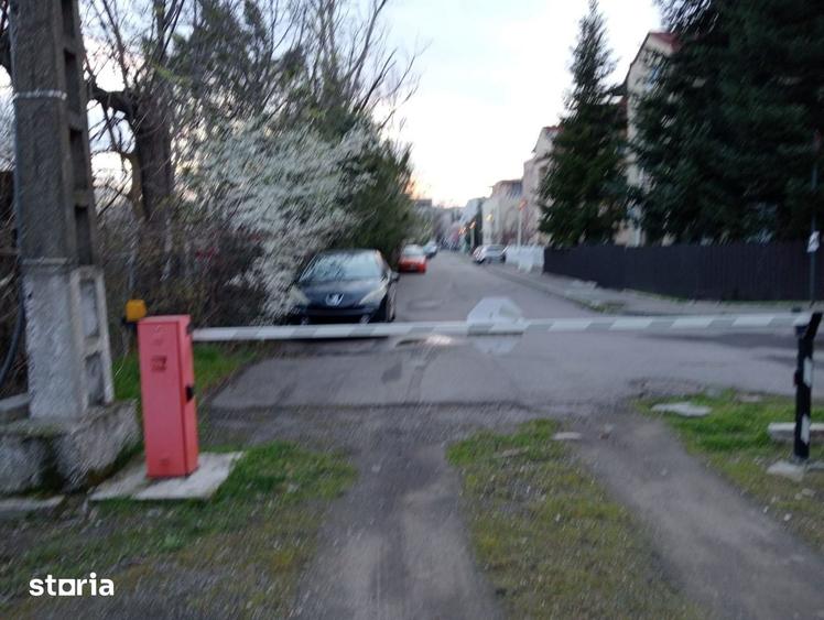 Teren de 2000 mp, în Dămăroaia