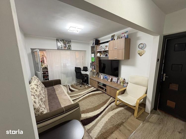 Apartament cu 3 camere decomandat în Jilava