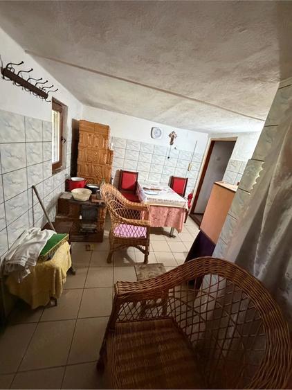 Casă cu 7 camere cu Teren 2718 Mp în Văleanca-Vilănești