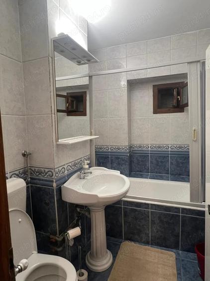 Apartament cu 3 camere decomandat în Complex Studențesc