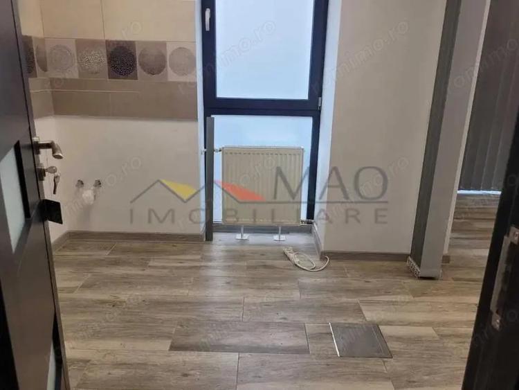 Apartament cu 3 camere decomandat în Tudor
